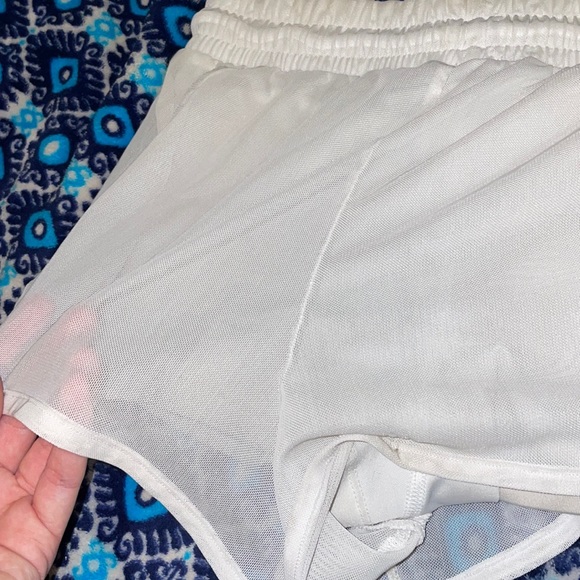 Forever 21 workout shorts - Picture 3 of 4